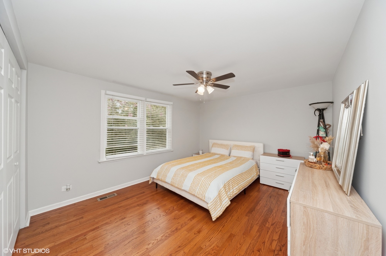 1630 S Princeton Avenue, Arlington Heights, IL 60005