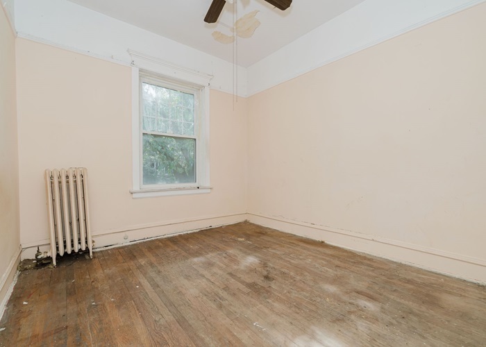 5217 S Ingleside Avenue, Chicago, IL 60615