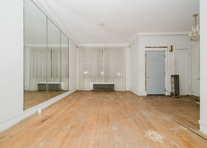 5217 S Ingleside Avenue, Chicago, IL 60615