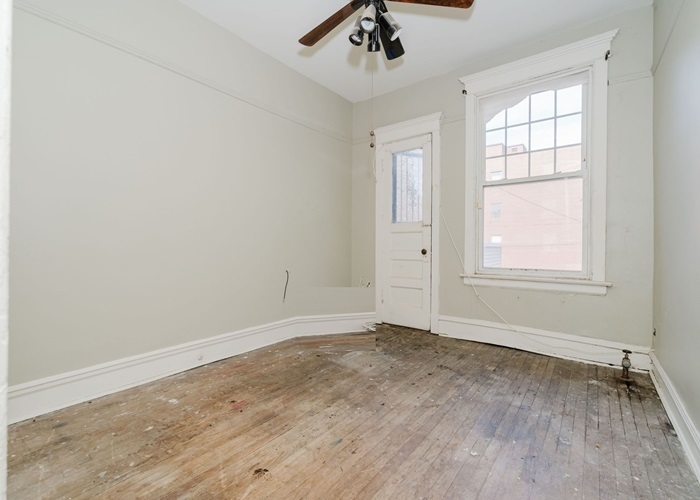 5217 S Ingleside Avenue, Chicago, IL 60615