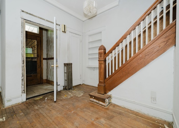 5217 S Ingleside Avenue, Chicago, IL 60615