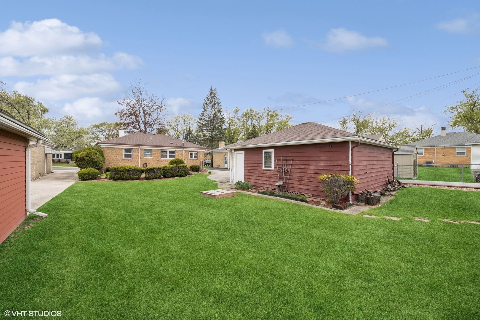 1609 Boeger Avenue, Westchester, IL 60154