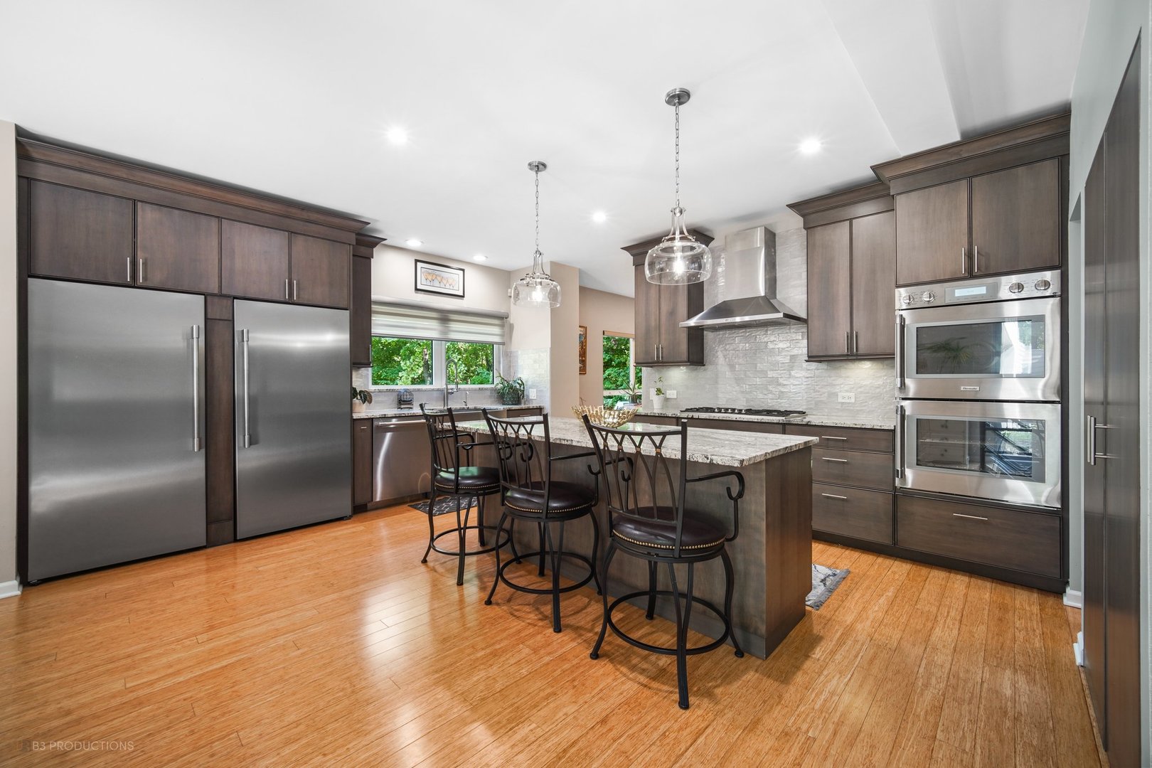 832 Ironwood Drive, Frankfort, IL 60423