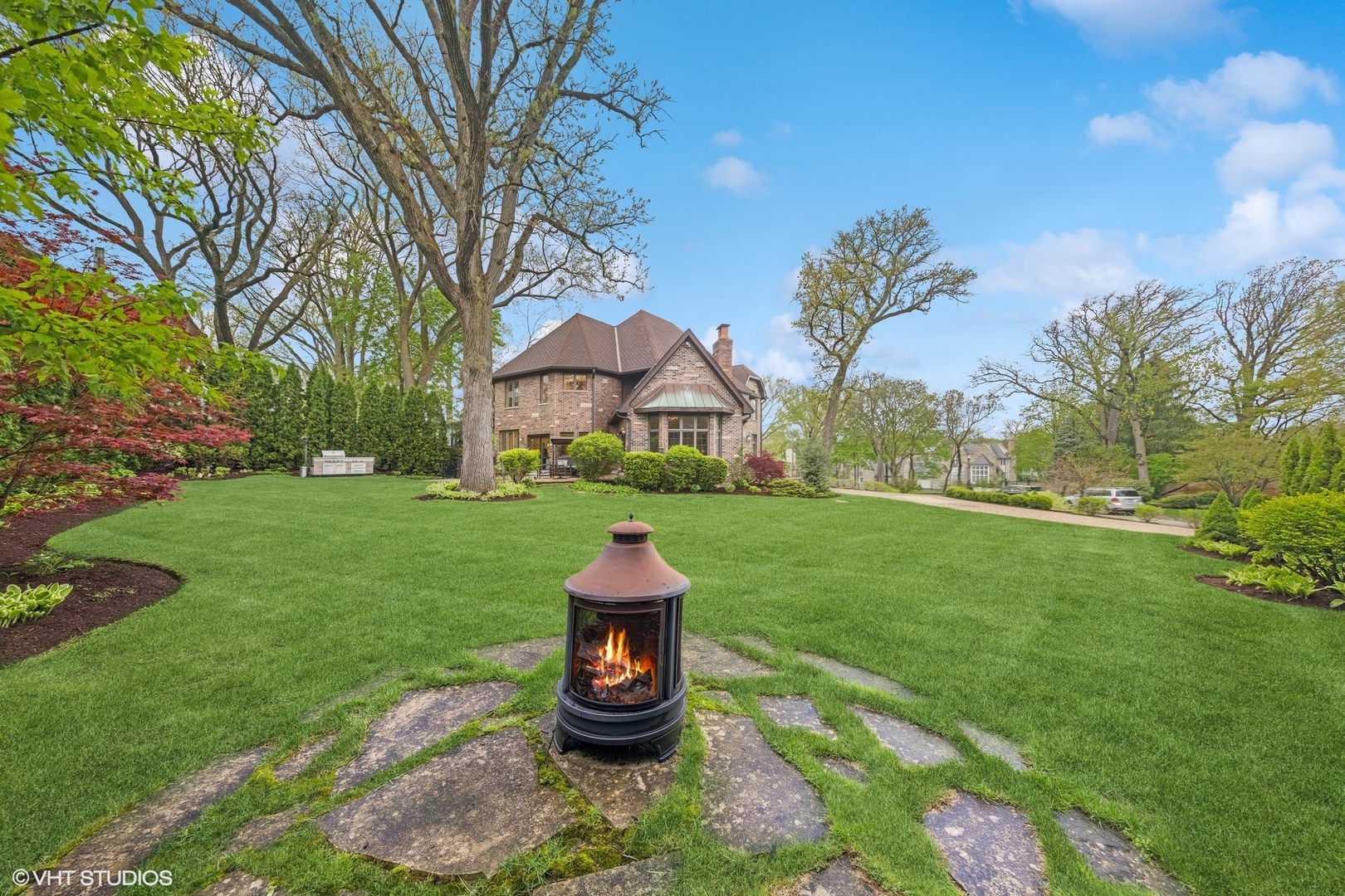 440 Woodside Avenue, Hinsdale, IL 60521