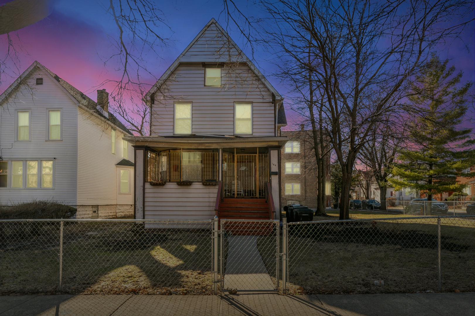 160 N Waller Avenue, Chicago, IL 60644