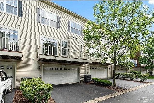 3349 W Eastwood Avenue #1, Chicago, IL 60625