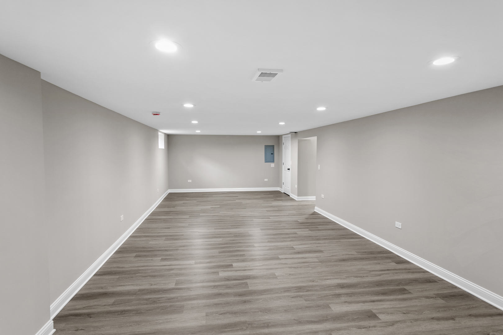 551 Barberry Road, Highland Park, IL 60035