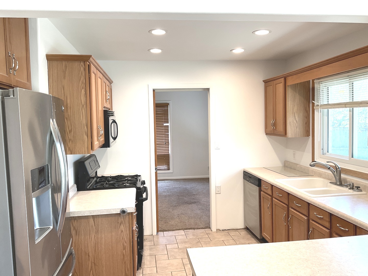 813 Junie Court, Joliet, IL 60435