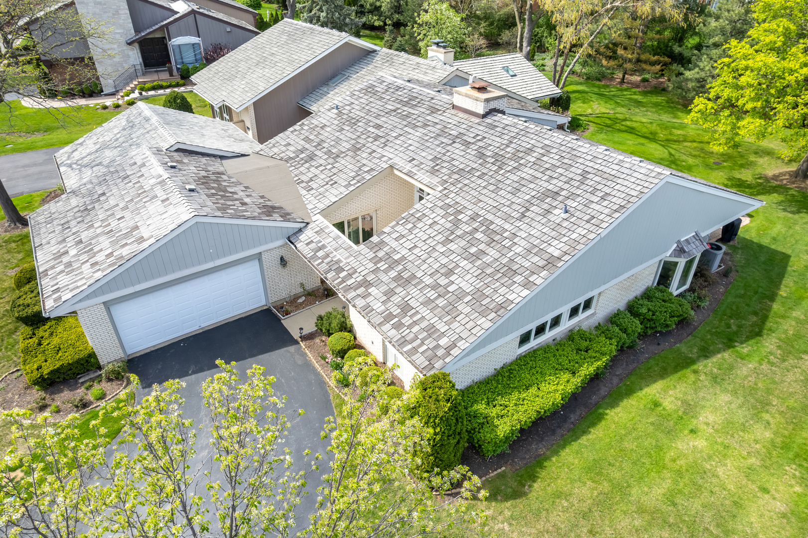 186 Briarwood Loop, Oak Brook, IL 60523