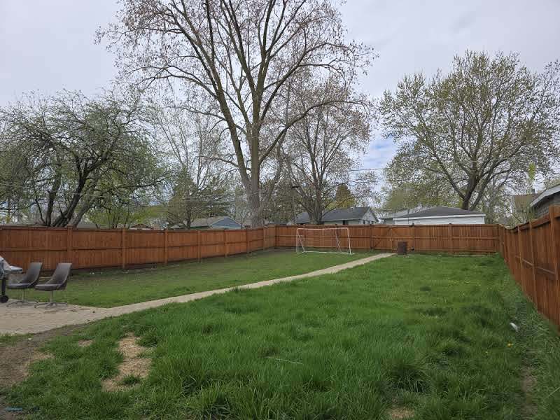 2114 Joanna Avenue, Zion, IL 60099