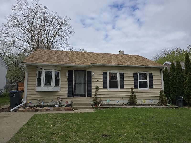 2114 Joanna Avenue, Zion, IL 60099