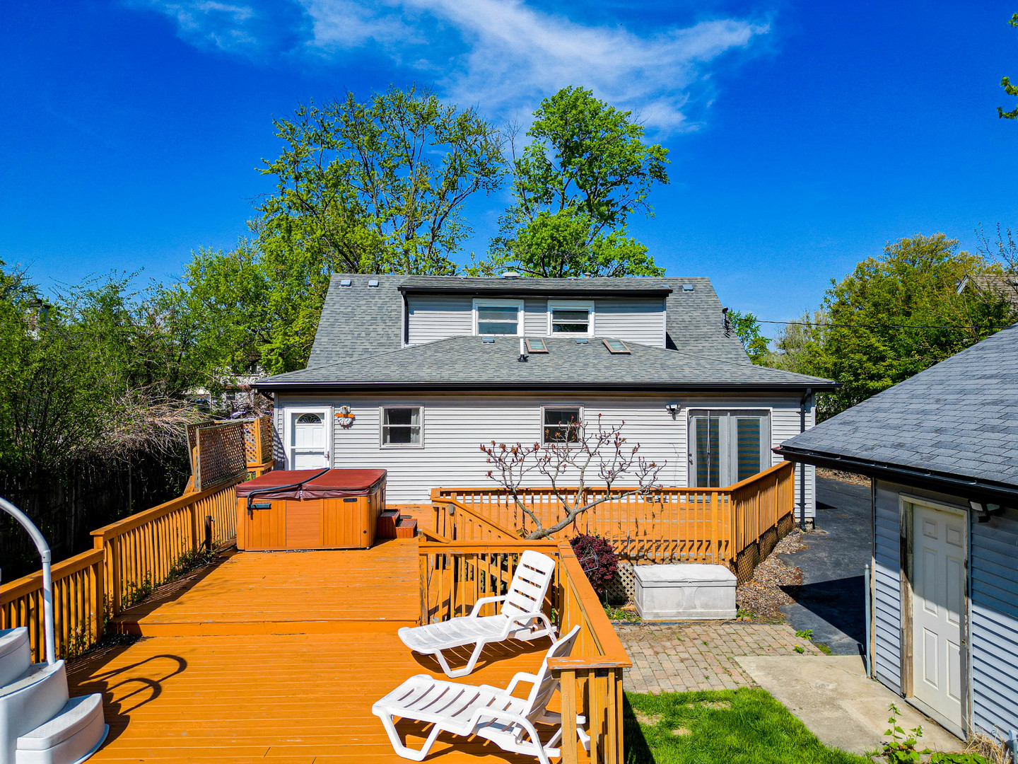 1629 Larry Lane, Glendale Heights, IL 60139