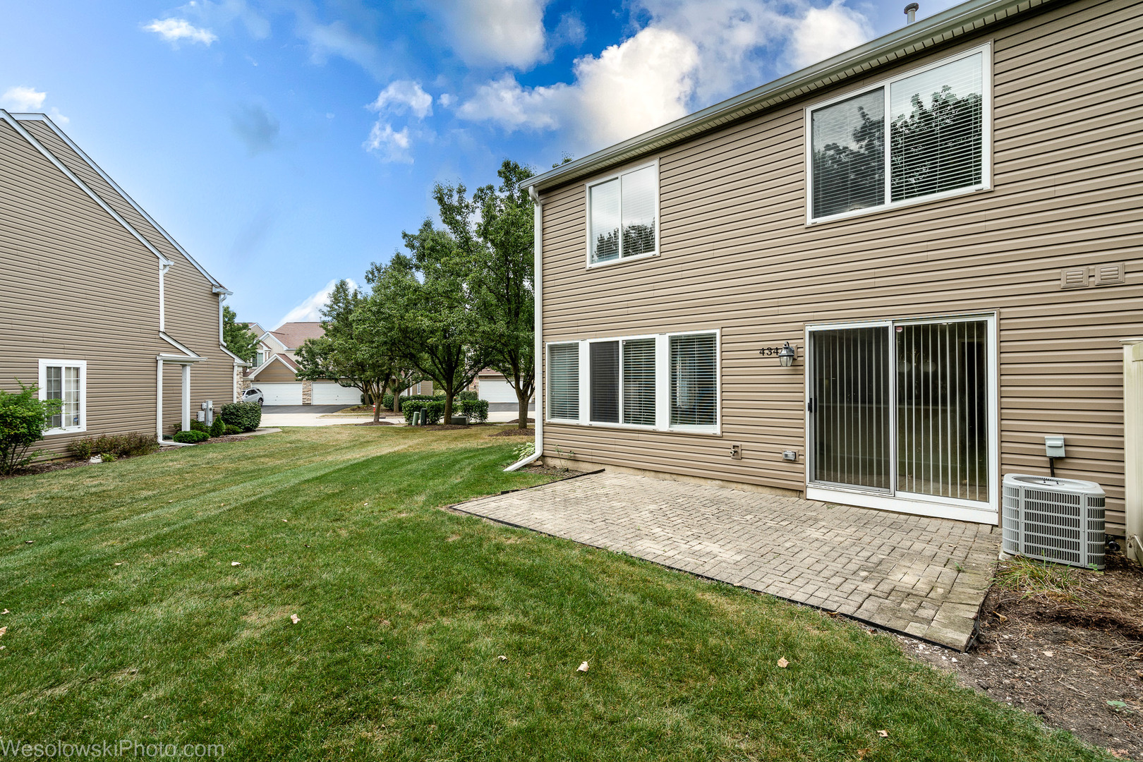 434 Locksley Drive, Streamwood, IL 60107