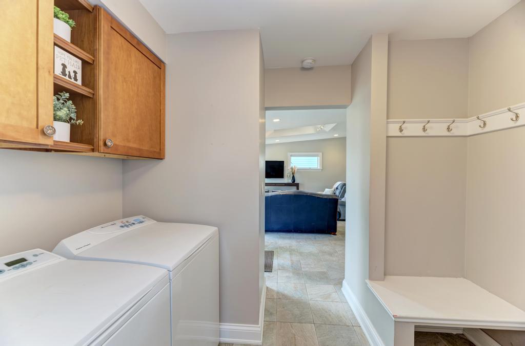 221 8th Street, Downers Grove, IL 60515