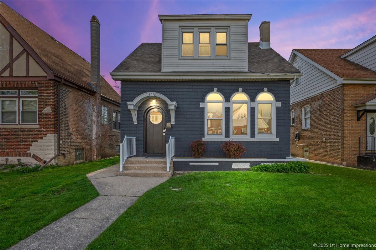 2015 S 18th Avenue, Broadview, IL 60155