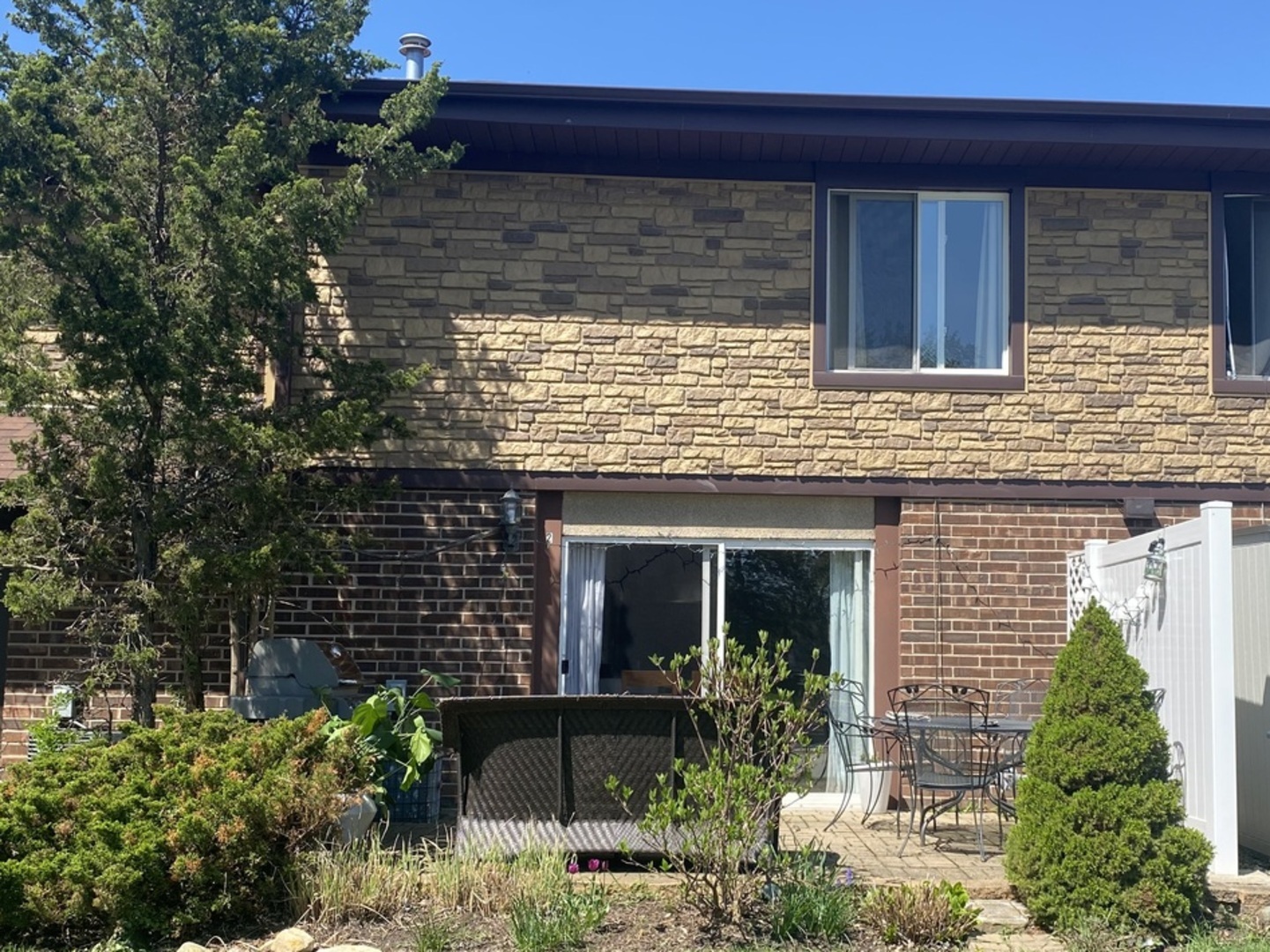 2 Cour Michele, Palos Hills, IL 60465