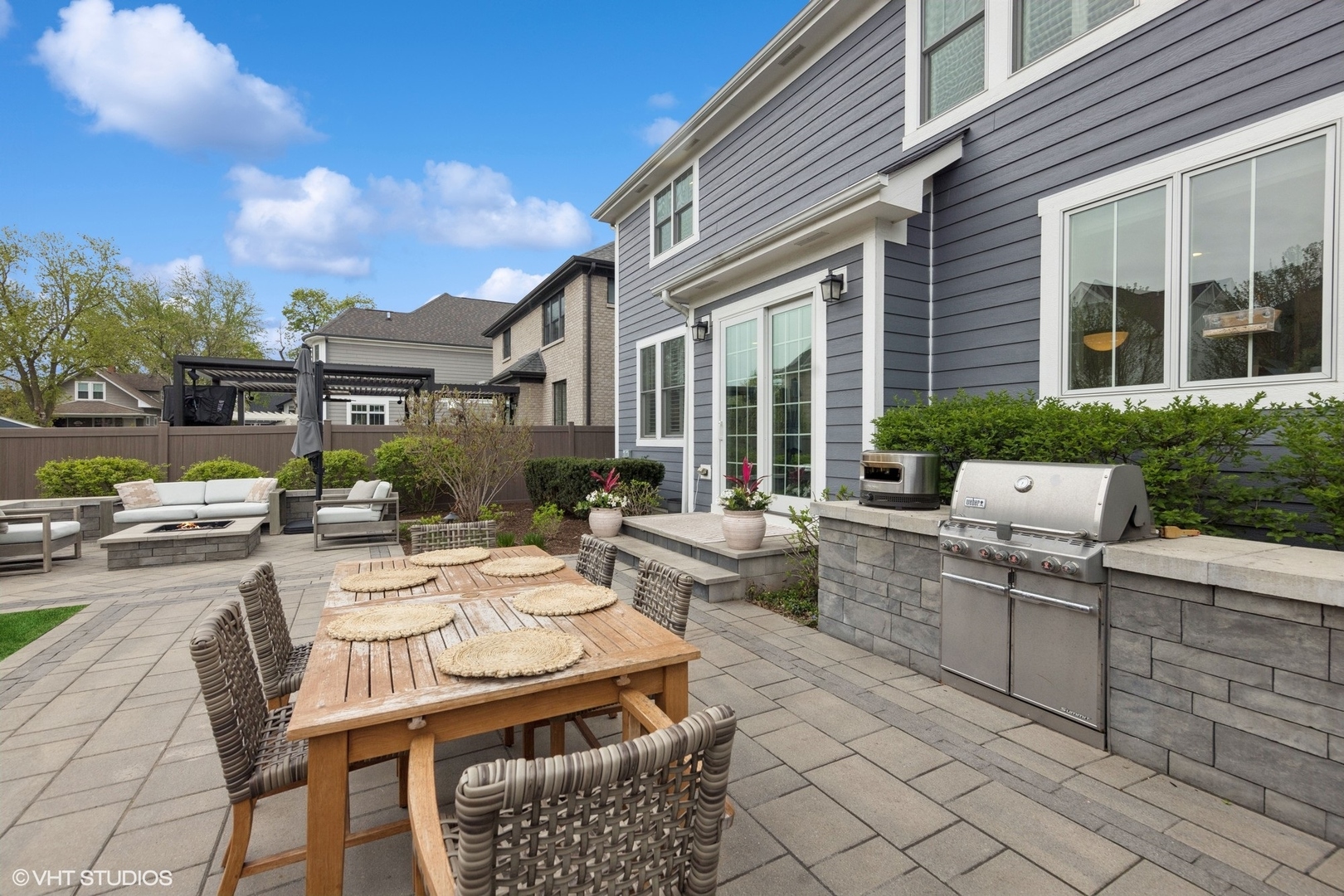 311 E Schiller Street, Elmhurst, IL 60126