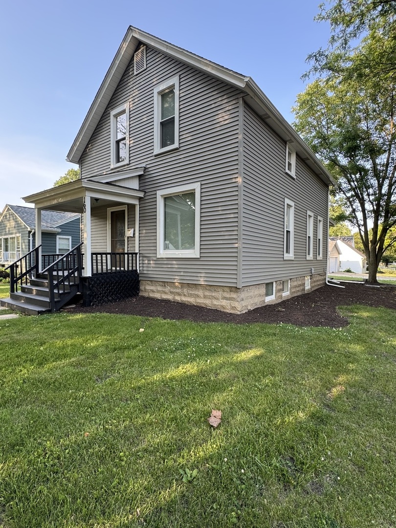 160 S Fordham Avenue, Aurora, IL 60506