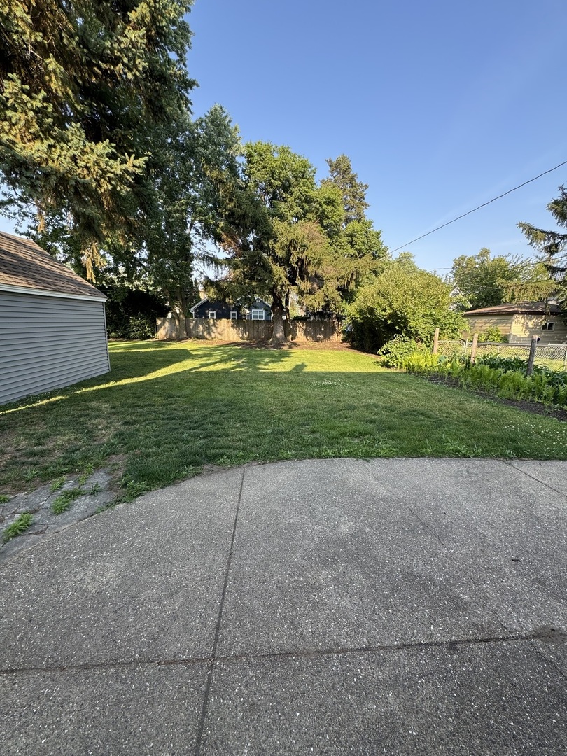 434 Ingleside Avenue, Aurora, IL 60506