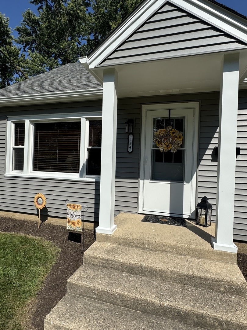 434 Ingleside Avenue, Aurora, IL 60506
