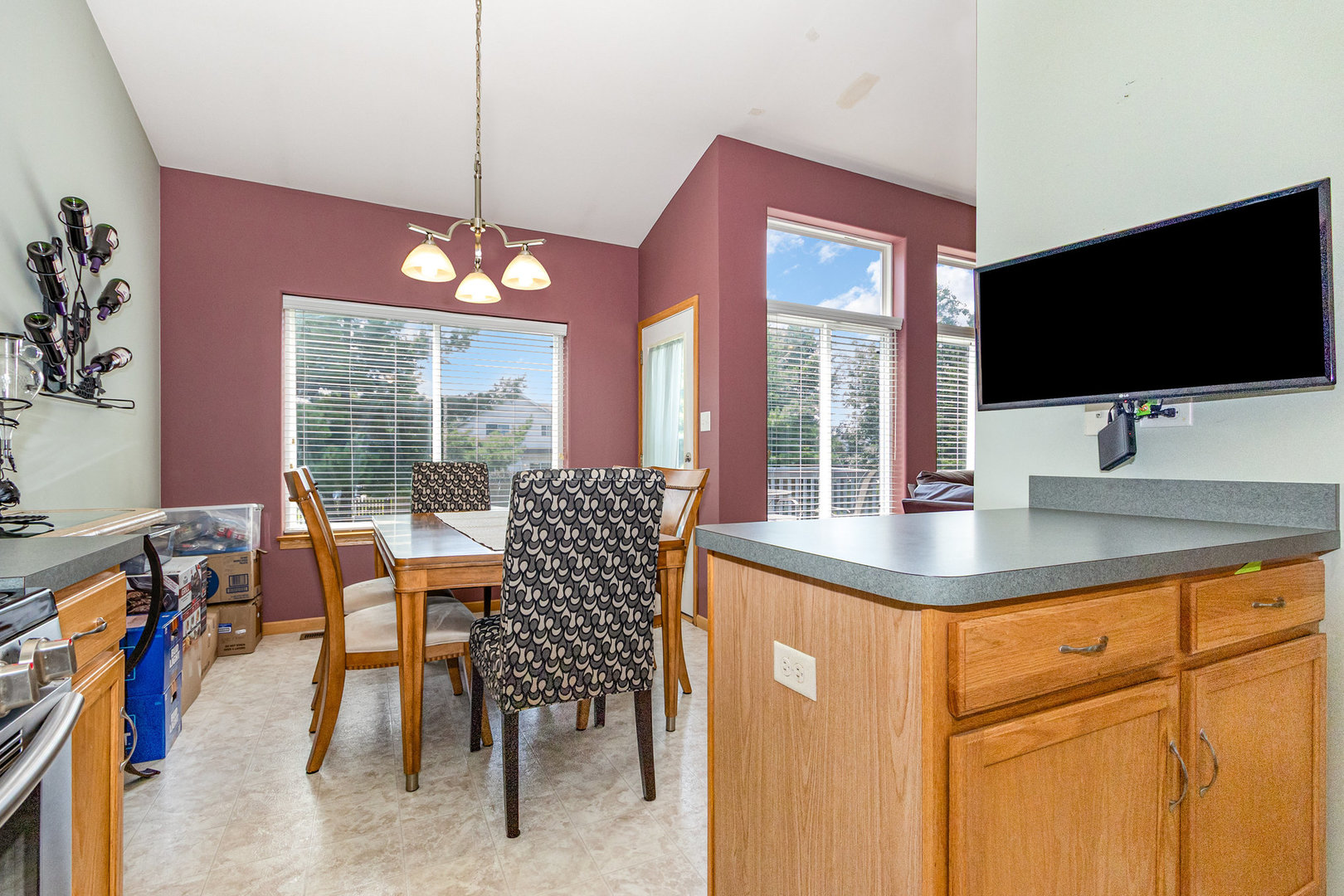 25743 S Red Stable Lane, Channahon, IL 60410