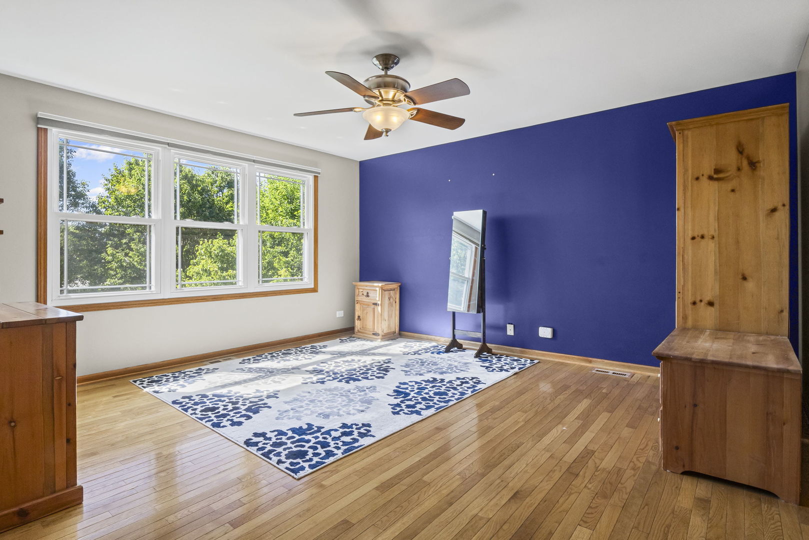1083 COUNTRY GLEN Lane, Carol Stream, IL 60188