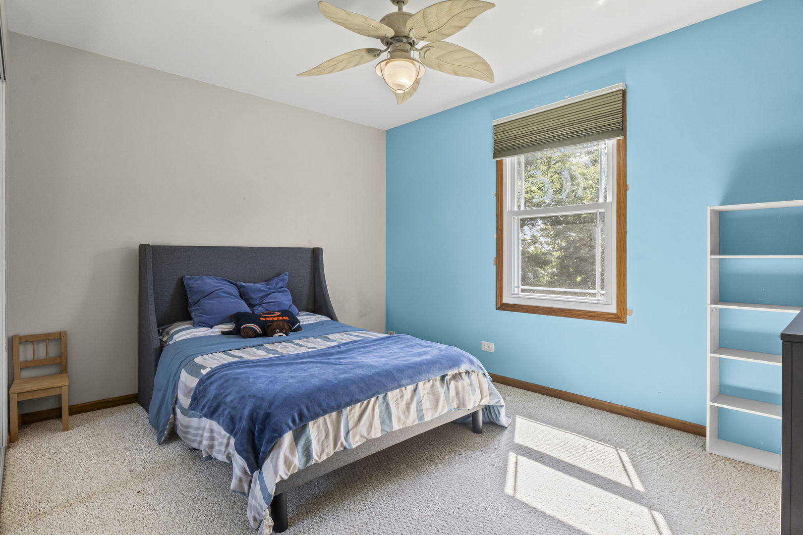 1083 COUNTRY GLEN Lane, Carol Stream, IL 60188