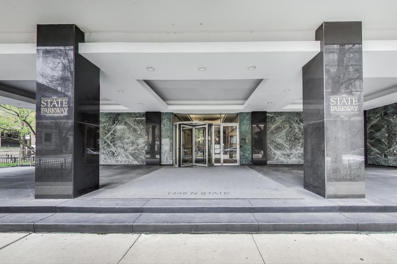 1445 N State Parkway #1302, Chicago, IL 60610