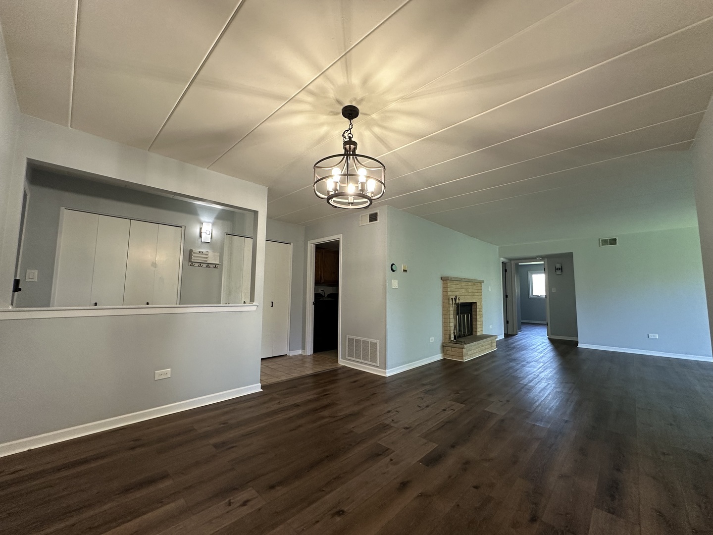 11006 S Theresa Circle #2C, Palos Hills, IL 60465
