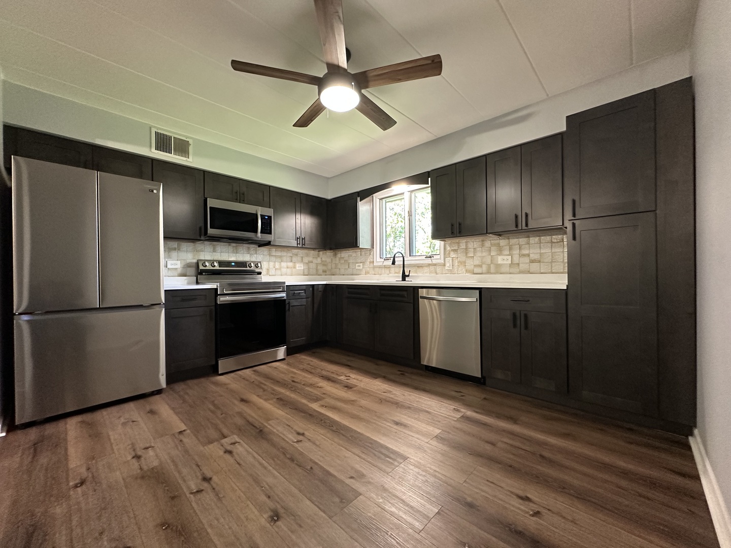11006 S Theresa Circle #2C, Palos Hills, IL 60465