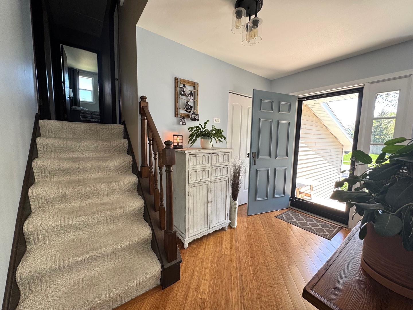 660 Londonberry Lane, Bolingbrook, IL 60440