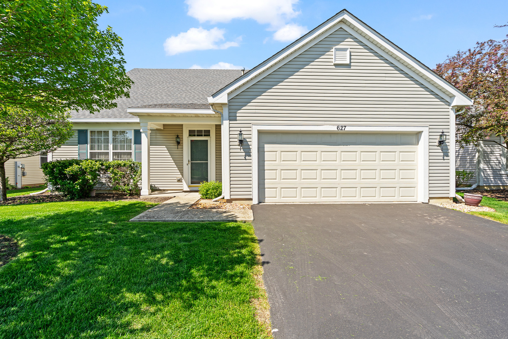 627 Saugatuk Circle, Romeoville, IL 60446