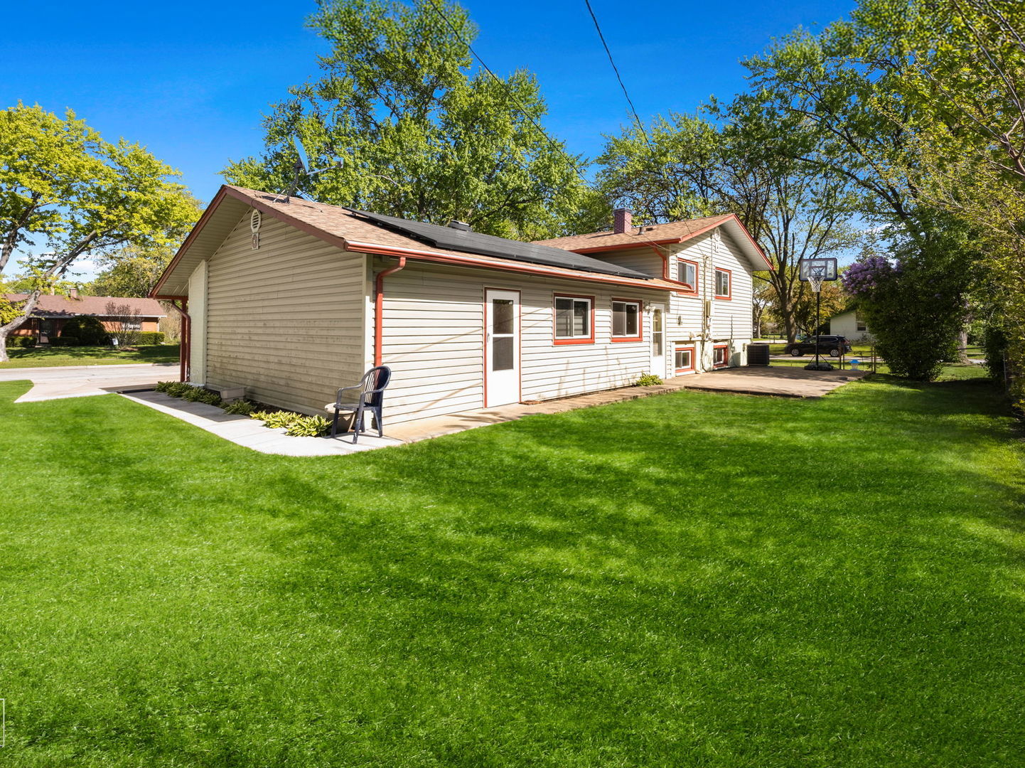 940 Washington Boulevard, Hoffman Estates, IL 60169