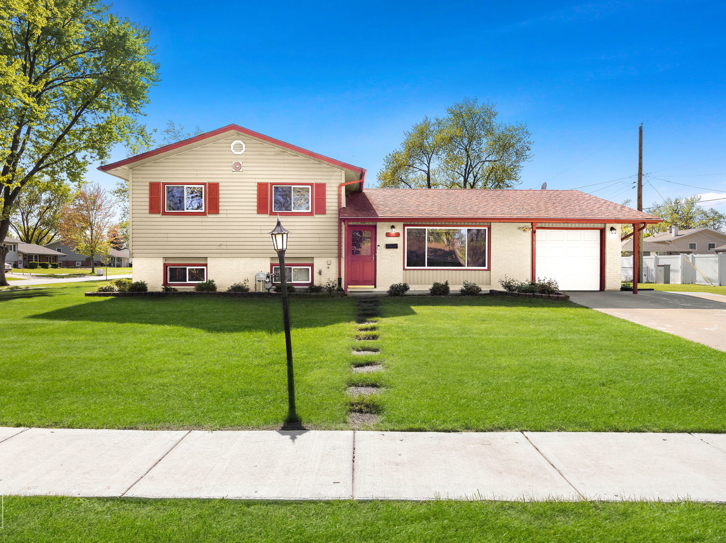 940 Washington Boulevard, Hoffman Estates, IL 60169