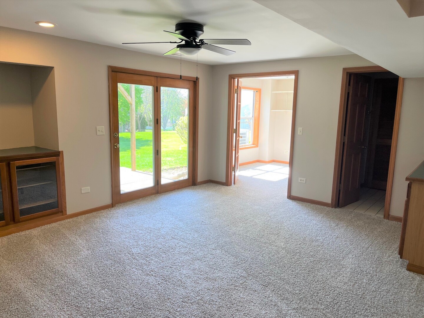 8 OXFORD Court, Algonquin, IL 60102