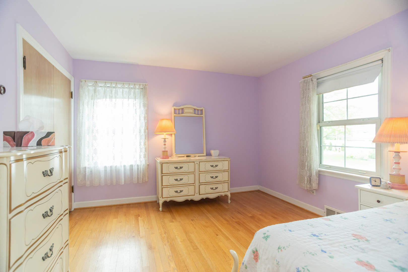 9450 Greenwood Avenue, Des Plaines, IL 60016