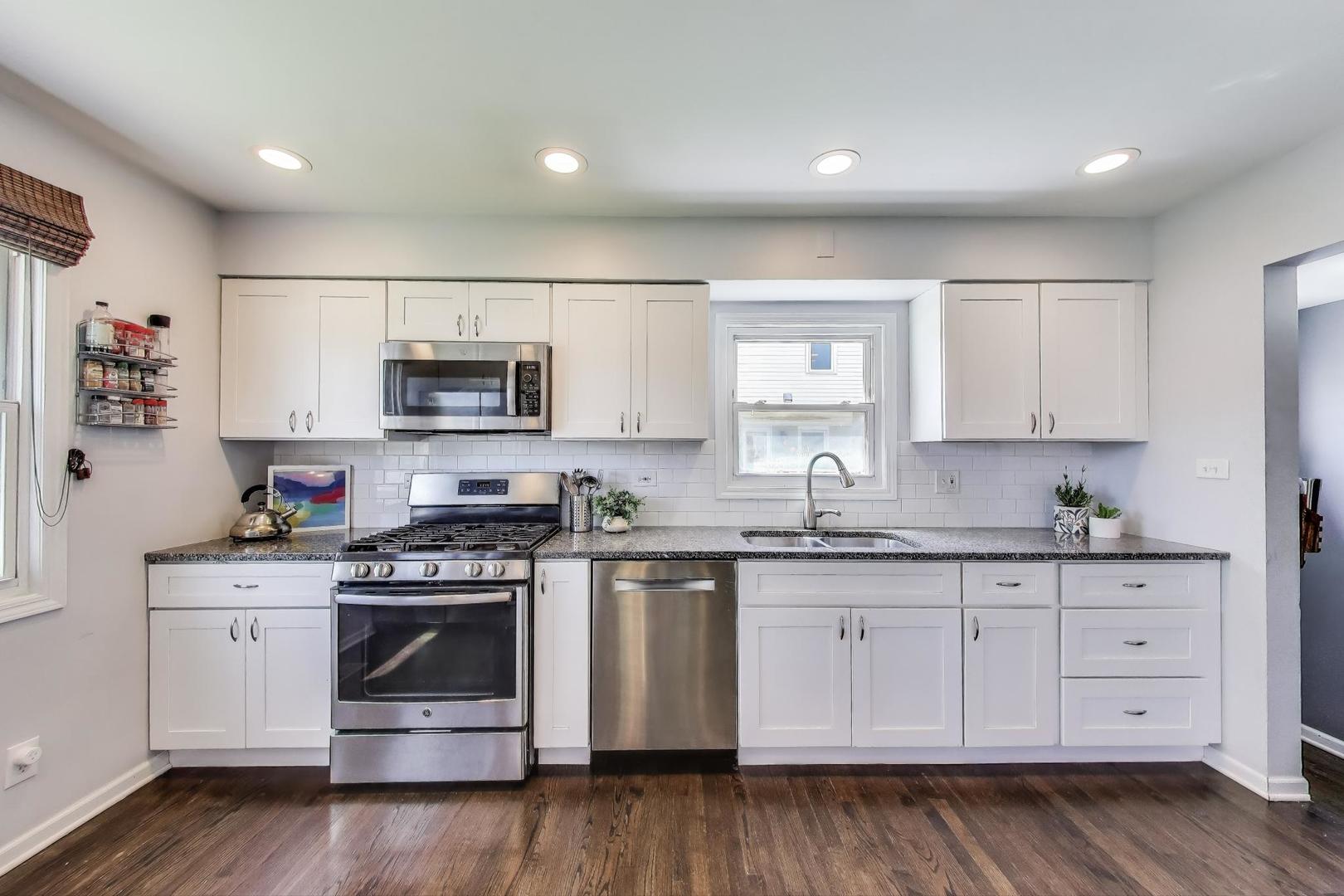 626 Homestead Road, La Grange Park, IL 60526
