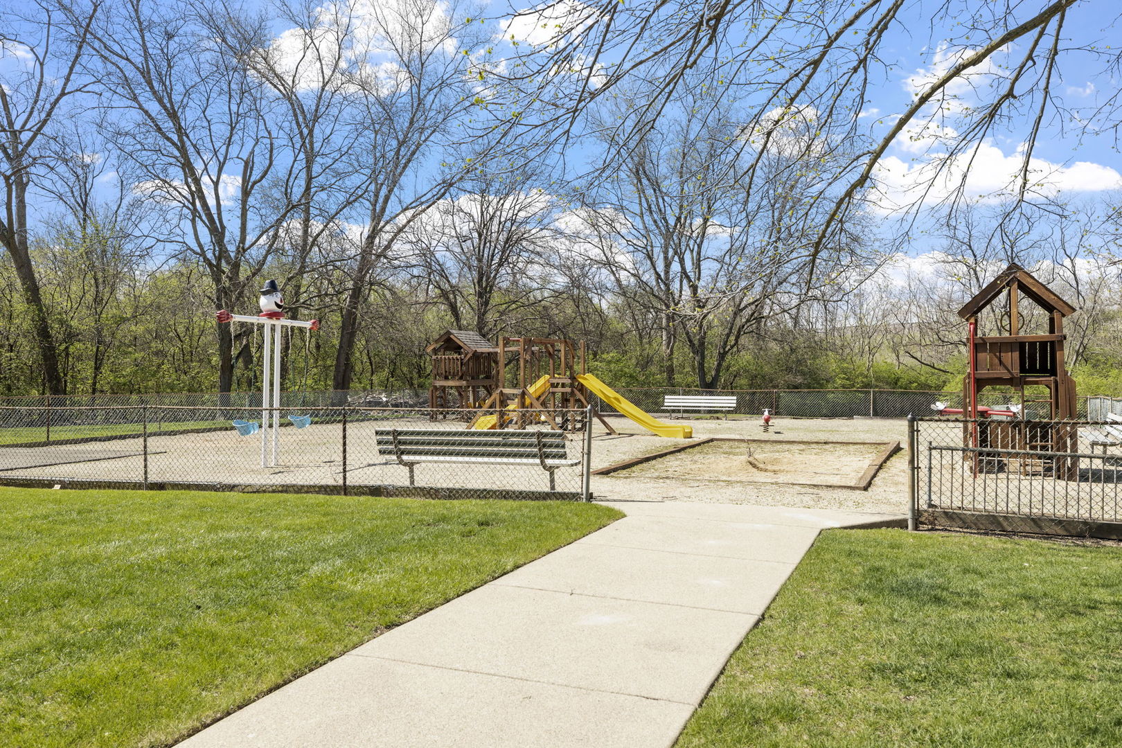 425 Walnut Creek Lane #1407, Lisle, IL 60532