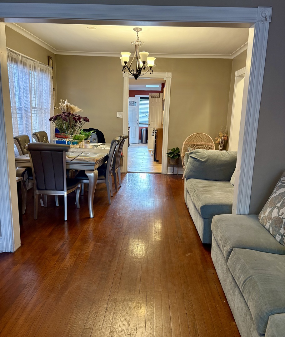 2628 East Avenue, Berwyn, IL 60402