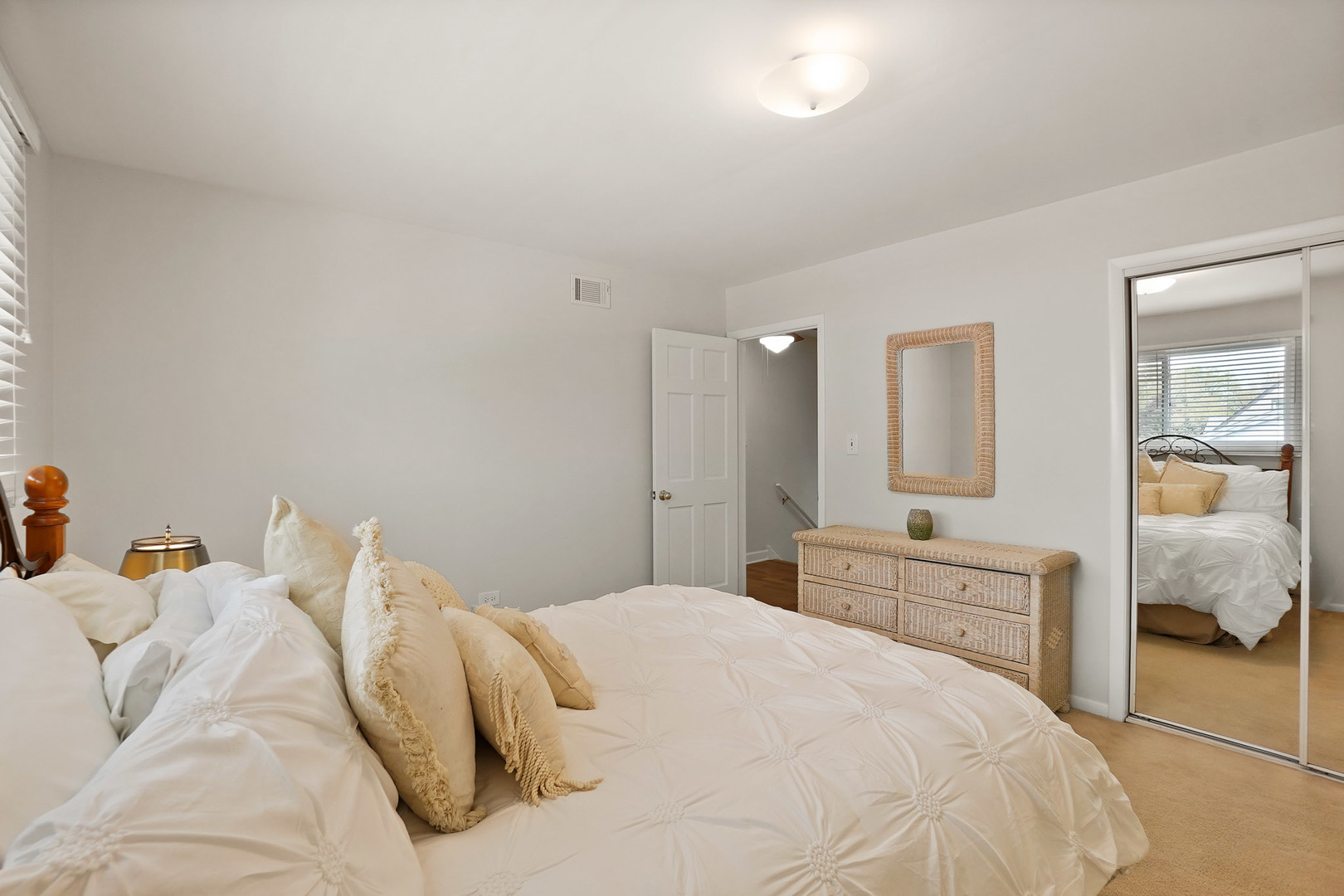 7821 W 99th Street, Palos Hills, IL 60465