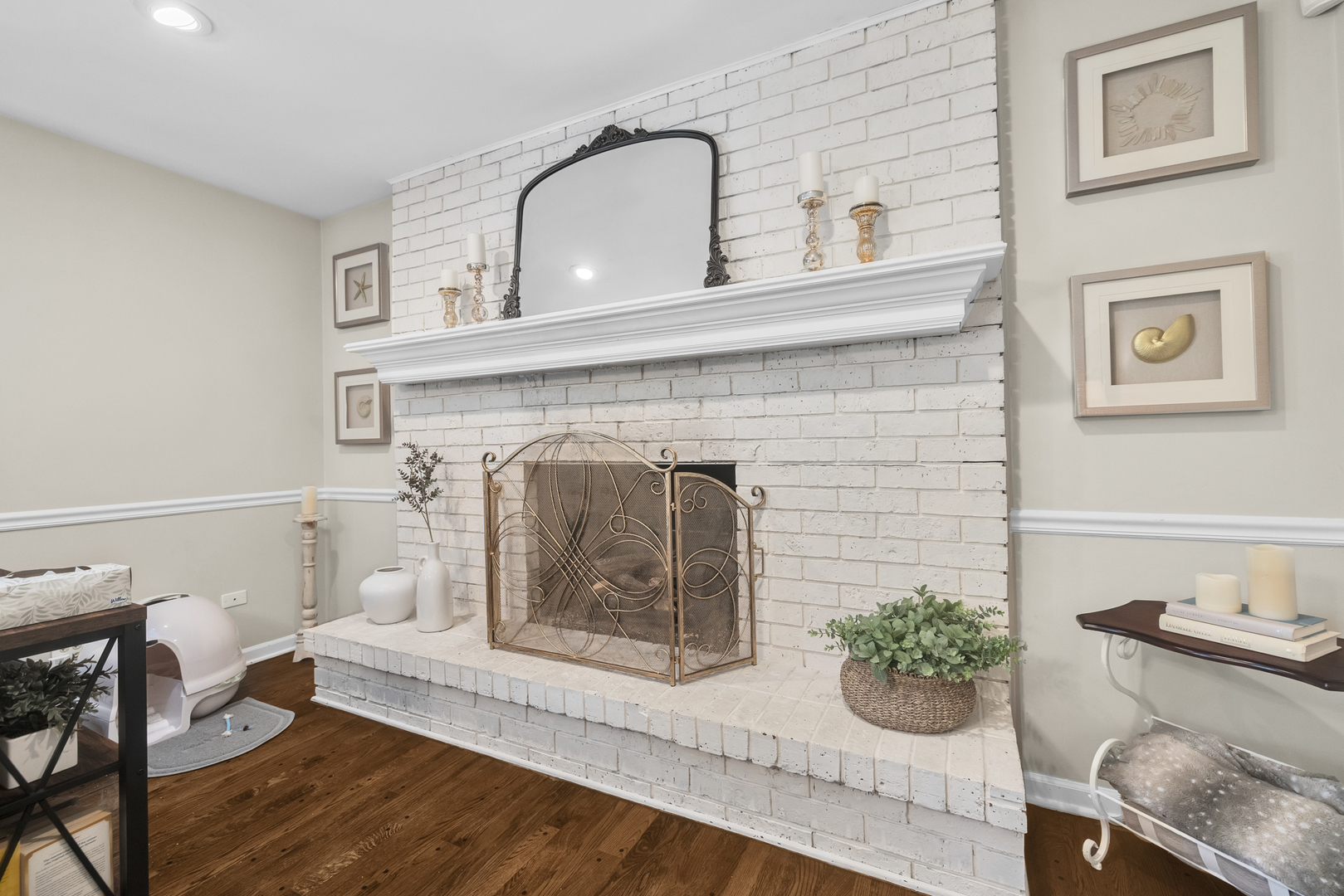 1081 Barneswood Drive, Downers Grove, IL 60515
