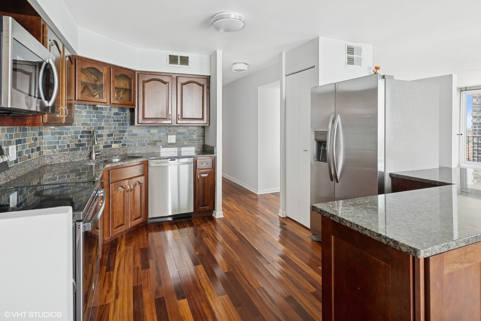 6033 N Sheridan Road #12B, Chicago, IL 60660