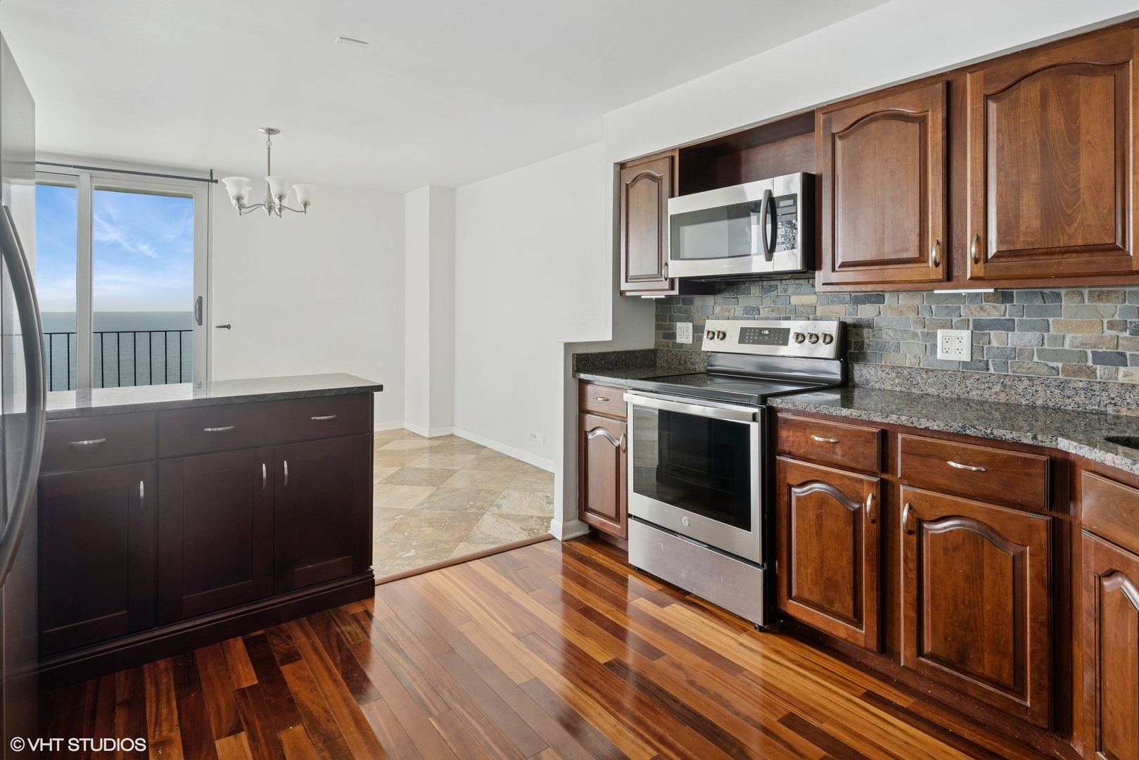 6033 N Sheridan Road #12B, Chicago, IL 60660