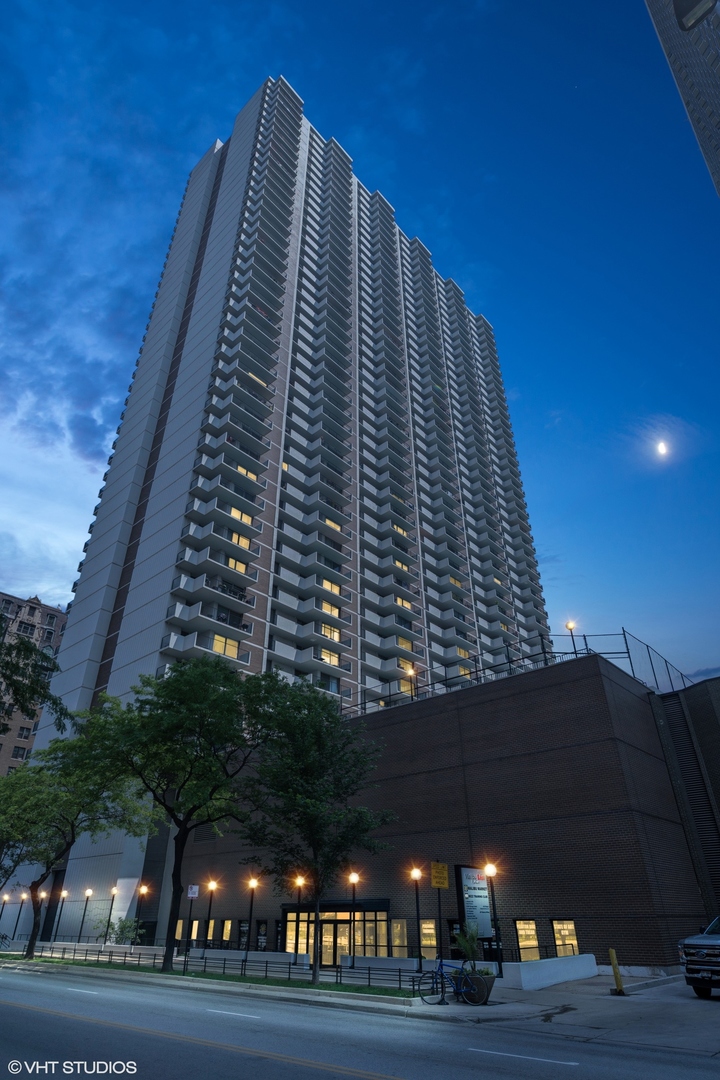 6033 N Sheridan Road #12B, Chicago, IL 60660