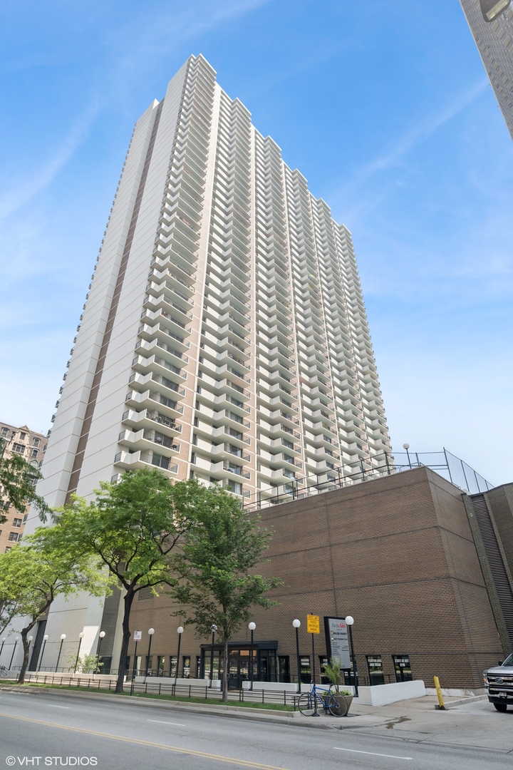 6033 N Sheridan Road #12B, Chicago, IL 60660