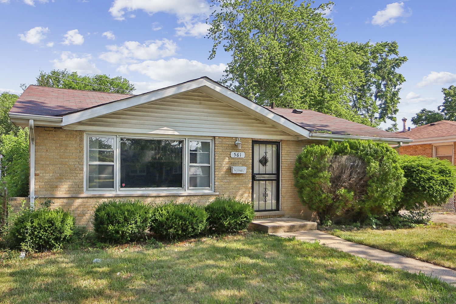 561 Minette Lane, Chicago Heights, IL 60411