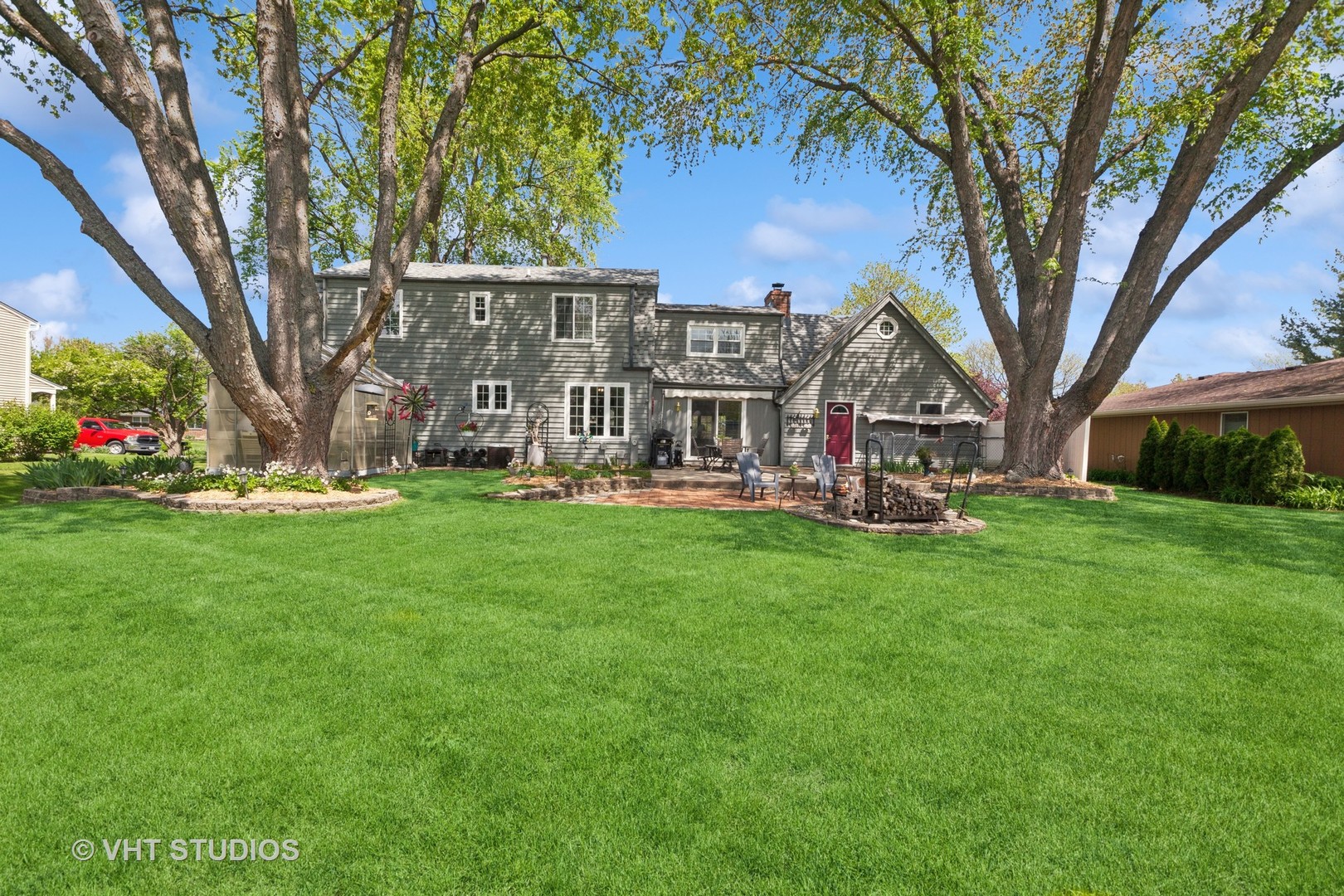29W107 Lakeside Drive, Naperville, IL 60564
