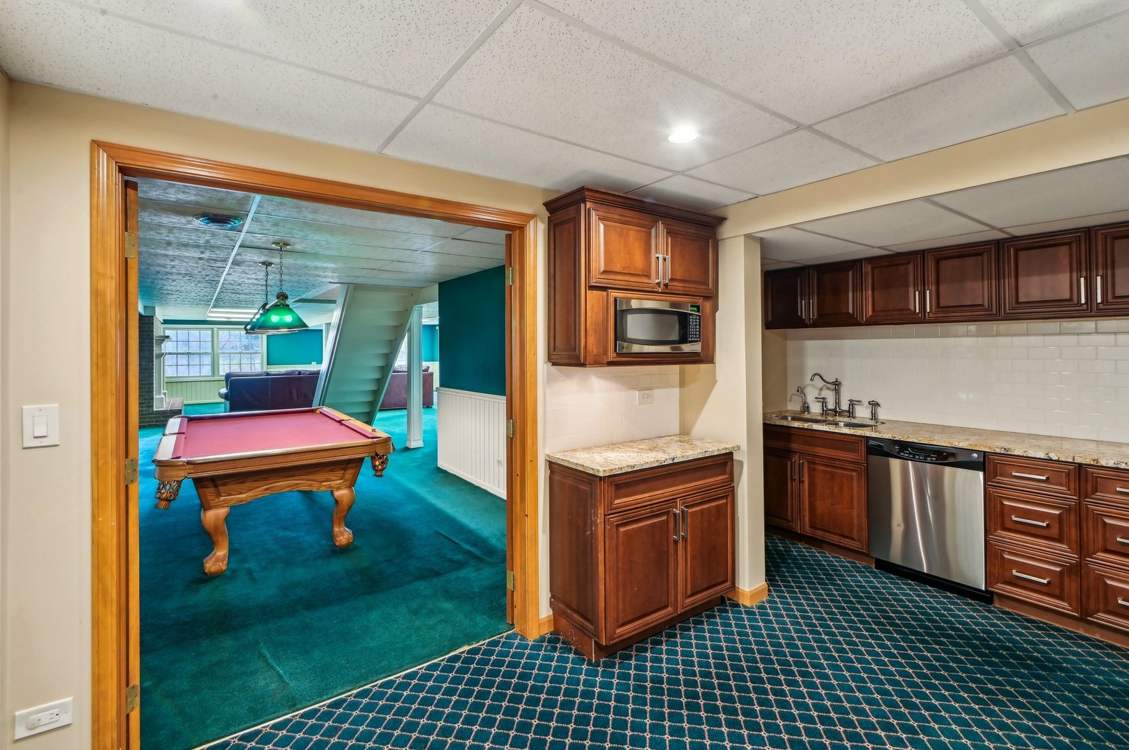 21956 N Hickory Hill Drive, Kildeer, IL 60047
