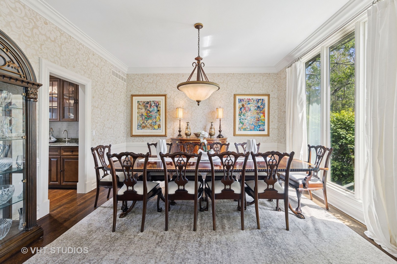 1701 Midwest Club Parkway, Oak Brook, IL 60523