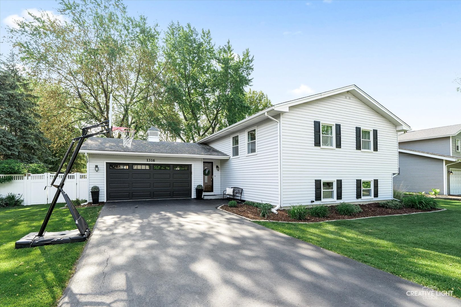 1316 Carol Lane, Naperville, IL 60565